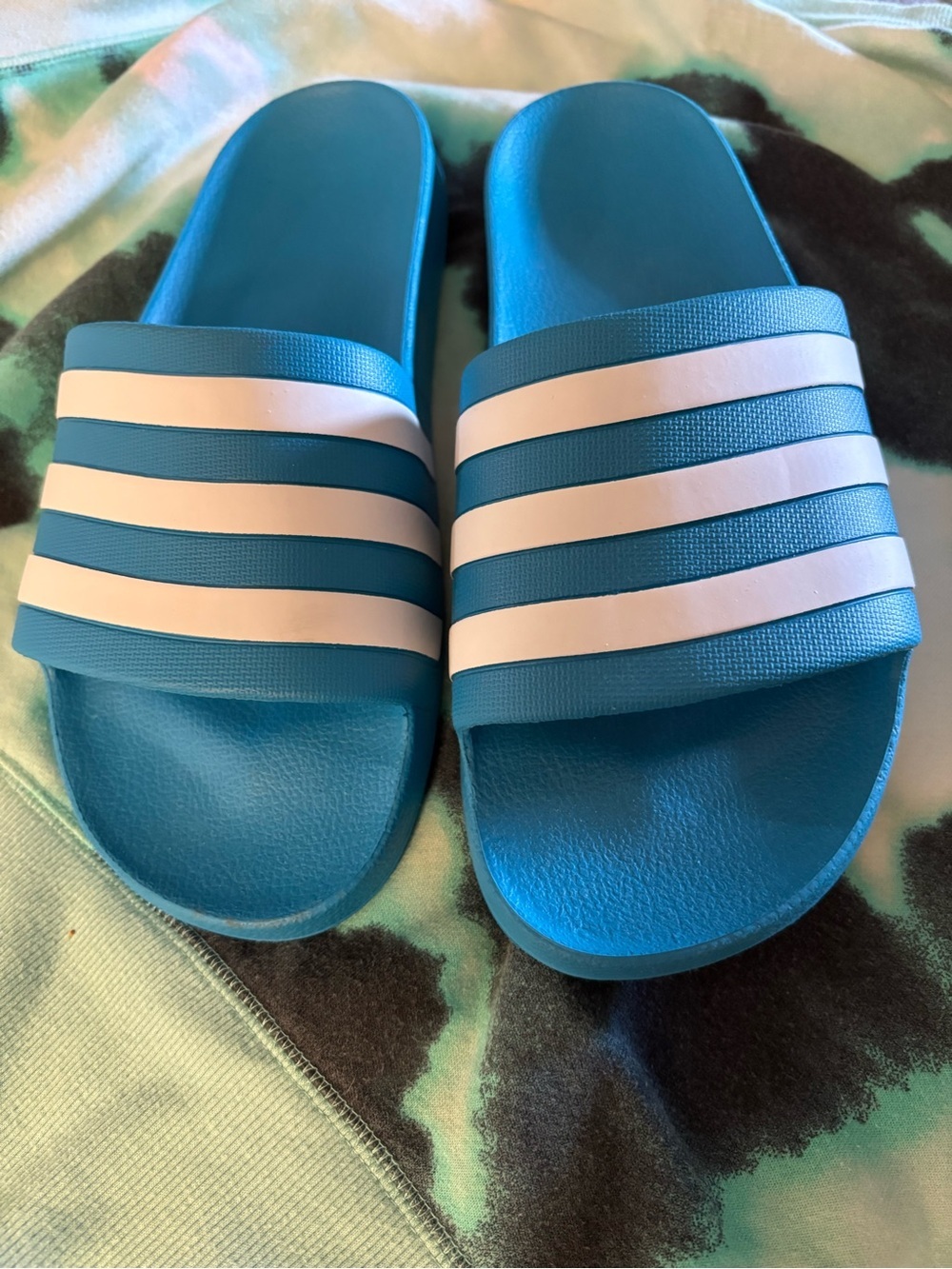 NEW- Unique Turquoise Blue
Adidas striped classic summer Slides
Slip on Sandals - Picture 4 of 7